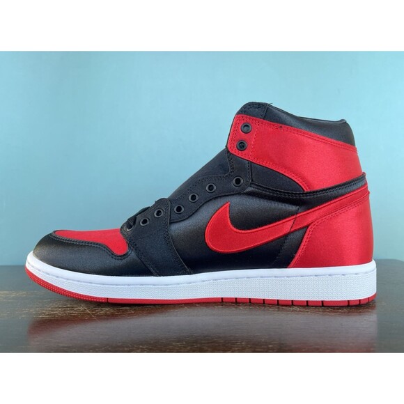 Nike Air Jordan 1 Retro High OG "Satin Bred" Women's Size 12 (10.5M) FD4810-061 - Picture 3 of 10